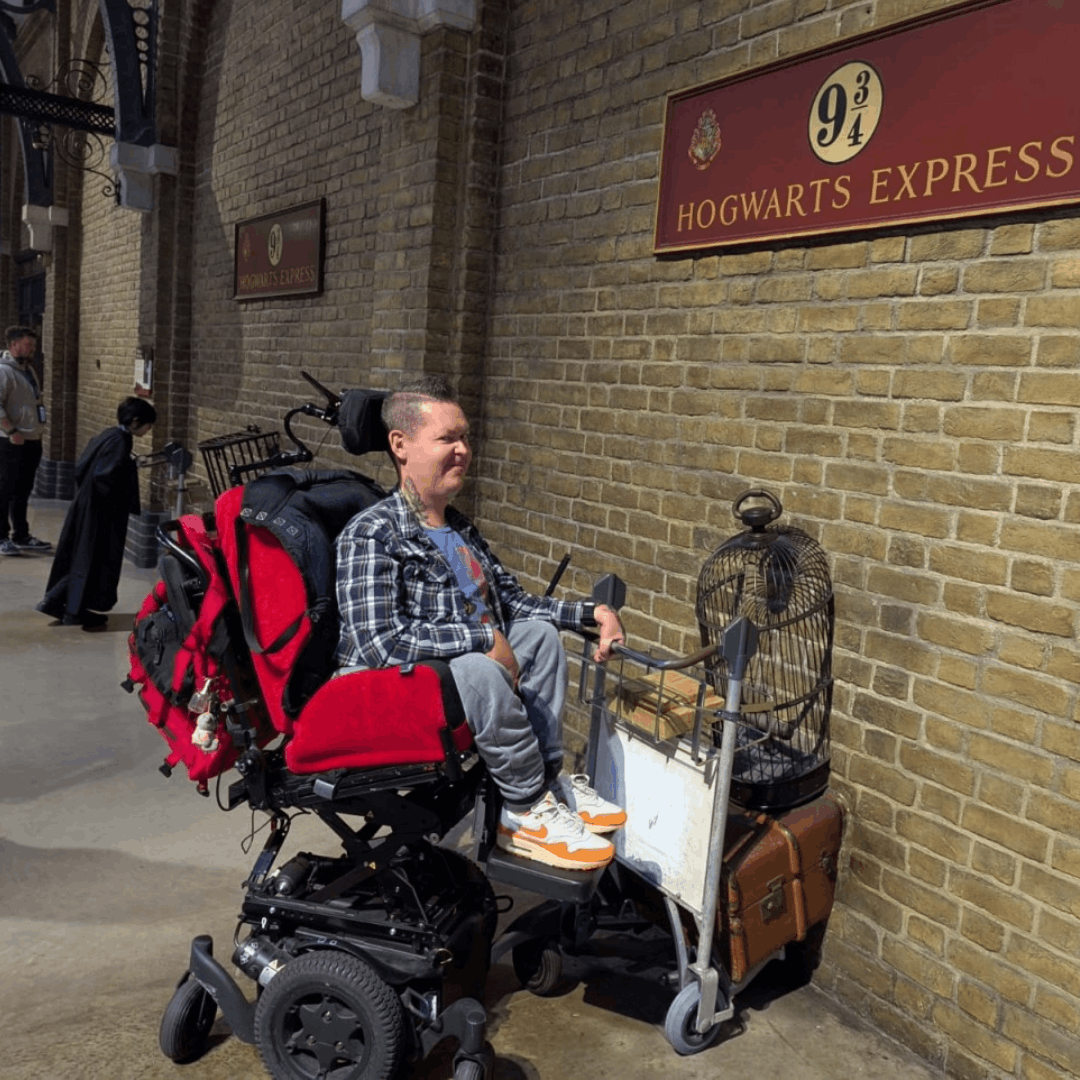 Luis visiting Warner Bros. Studio Tour London